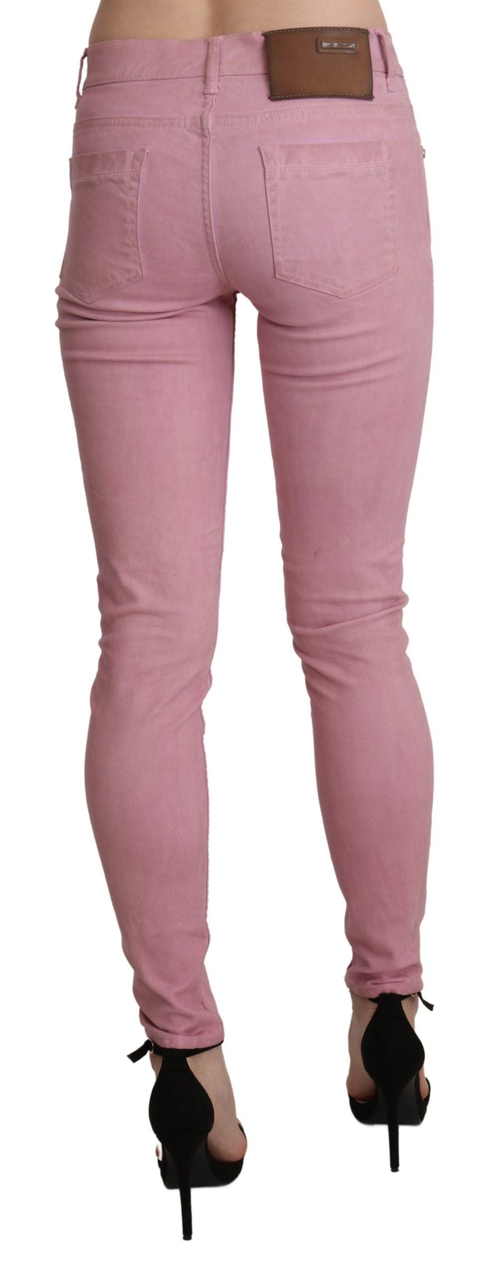 Acht Schicke rosa Skinny Jeans mit mittlerer Taille