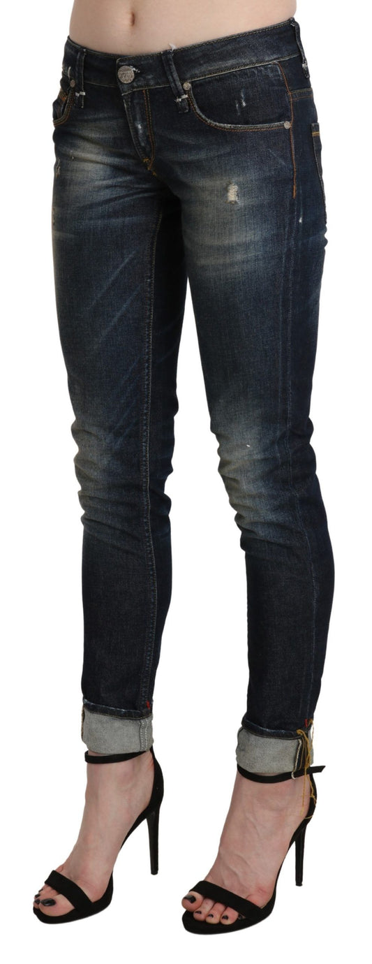 Acht Schicke dunkelblaue Skinny Cropped Jeans