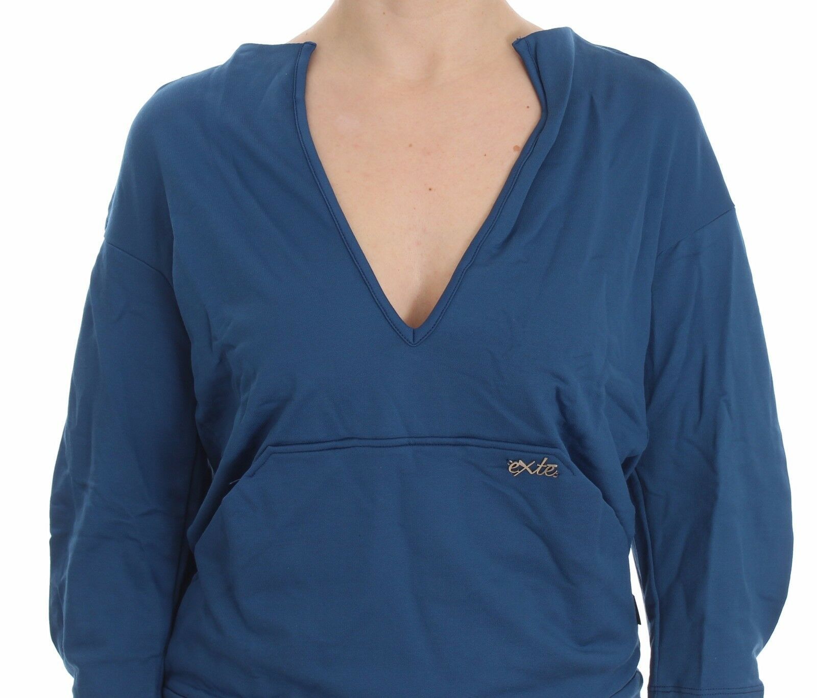 Exte Elegant sweater with a deep V-neck in blue