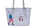 Bild in Galerie-Betrachter laden, Michael Kors Jet Set Girls Print Medium Signature PVC Carryall Shoulder Tote Handtasche (Bright White Multi)
