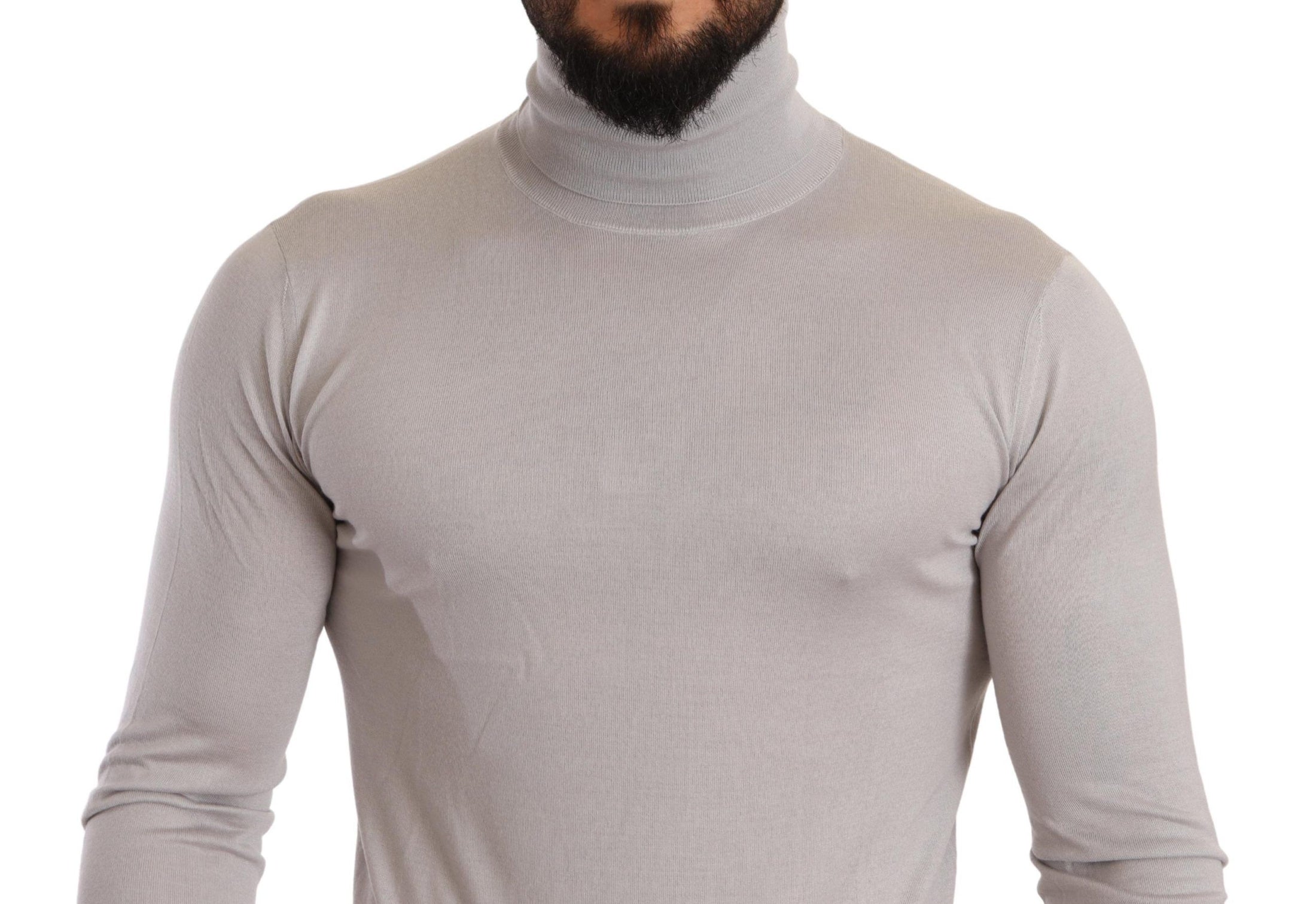 Dolce &amp; Gabbana Elegant turtleneck sweater made from a cashmere-silk blend