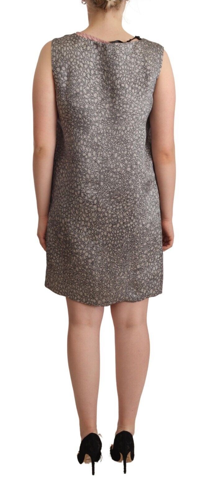 Comeforbreakfast Elegant silk shift dress in sophisticated gray