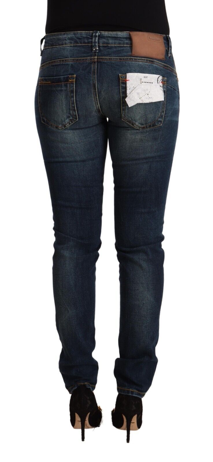 Acht Schicke Slim-Fit Skinny-Jeans mit niedriger Taille