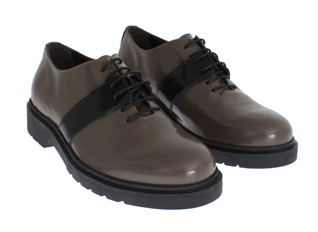 AI_ Elegante Graue Braune Leder Schnürschuhe