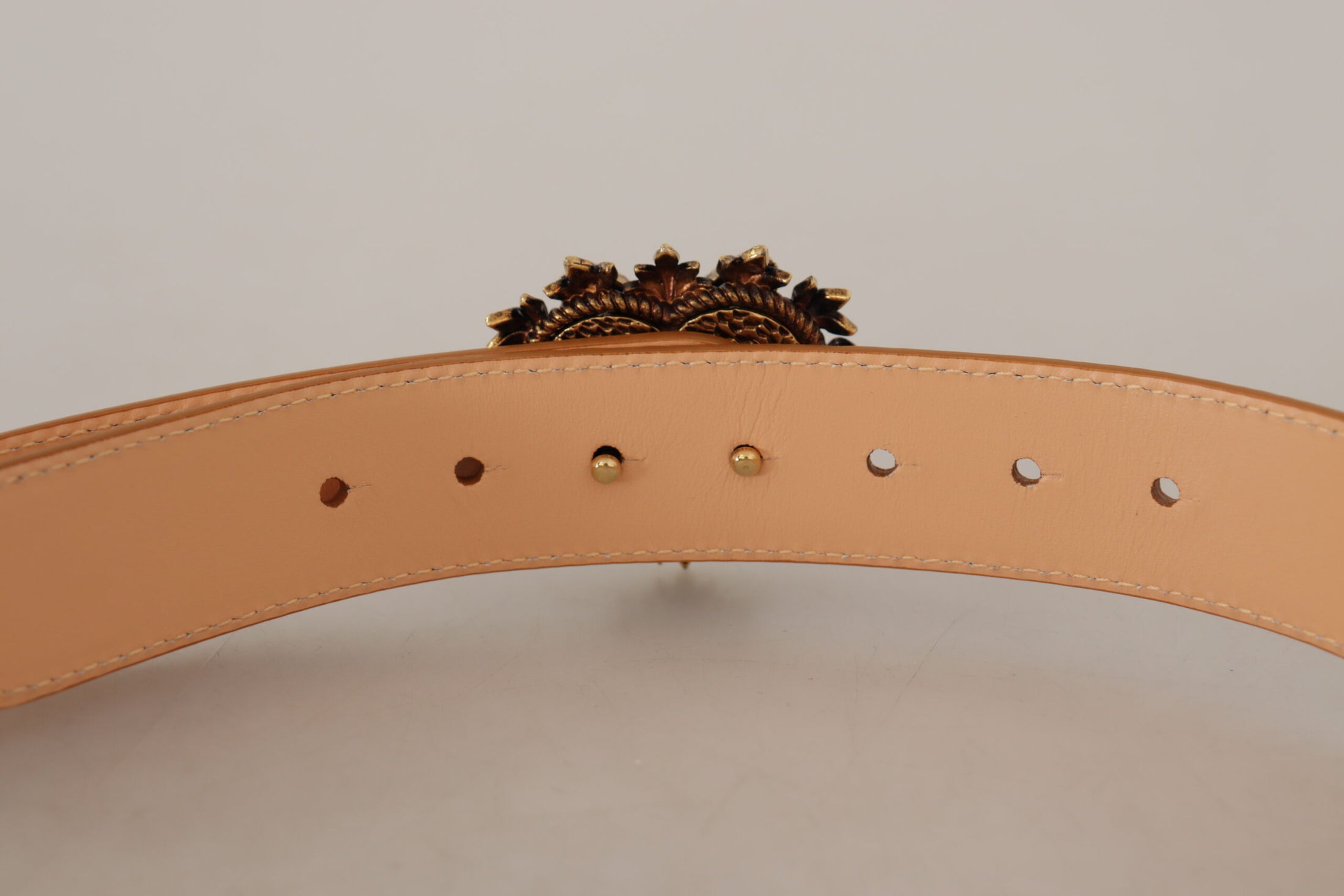 Dolce &amp; Gabbana Adorable nude leather belt with engraved buckle