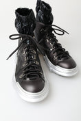 Bild in Galerie-Betrachter laden, Dolce & Gabbana Schwarzer High Top Sneaker Bootie
