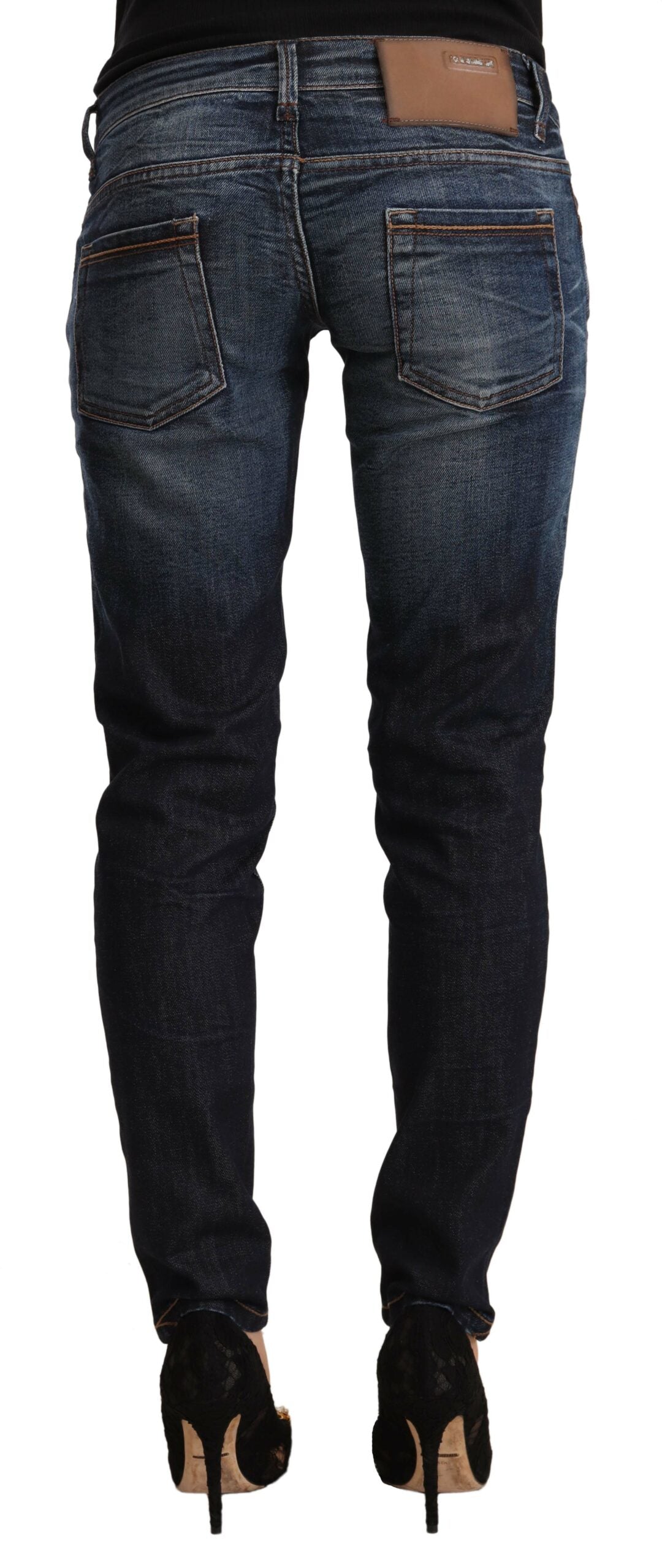 Acht Schicke Slim Fit Blaue verwaschene Jeans