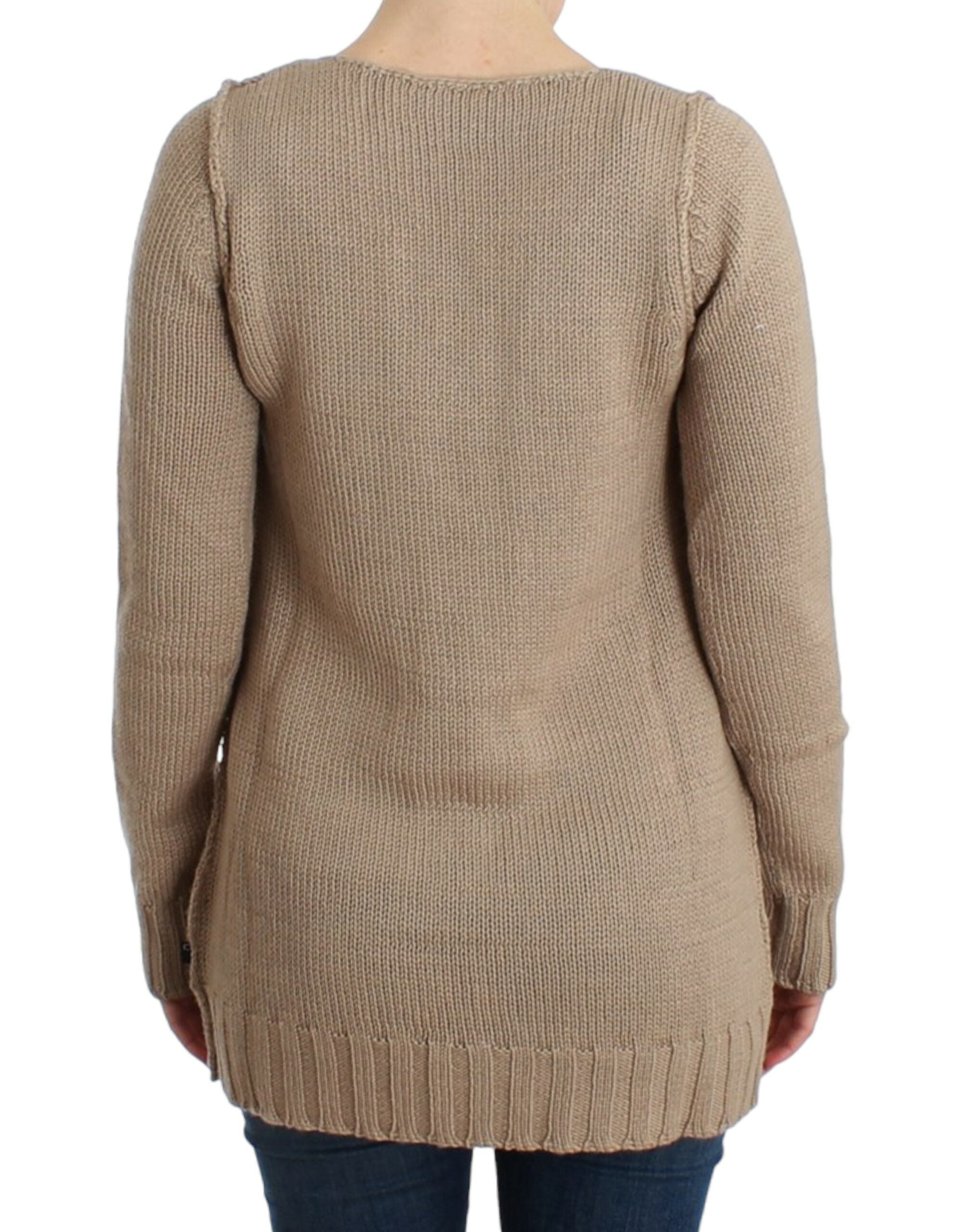 Cavalli Elegant beige knitted sweater with round neck