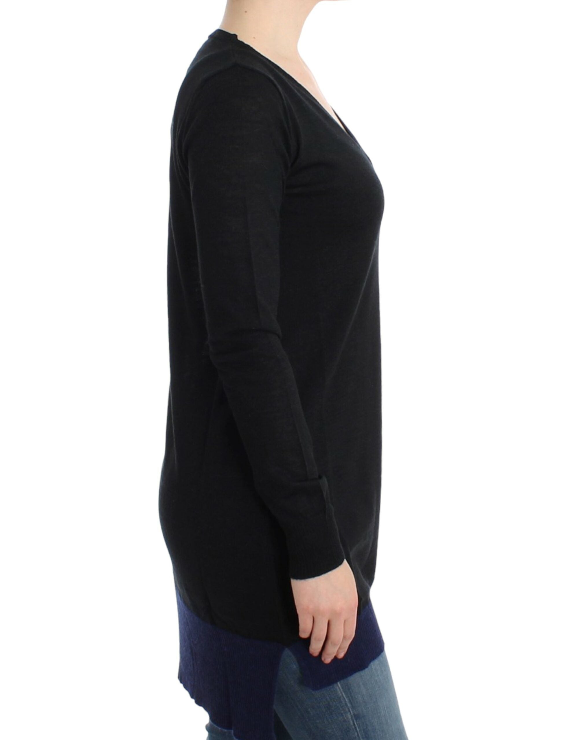 Costume National Leichter Pullover mit elegantem V-Ausschnitt