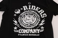 Resmi galeri görüntüleyiciye yükleyin, Frankie Morello Chic 'RIDERS' motifli siyah sıfır yaka tişört
