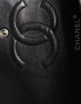 Resmi galeri görüntüleyiciye yükleyin, Chanel Black Caviar Medium Classic Double Flap Shoulder Quilted Silver Bag
