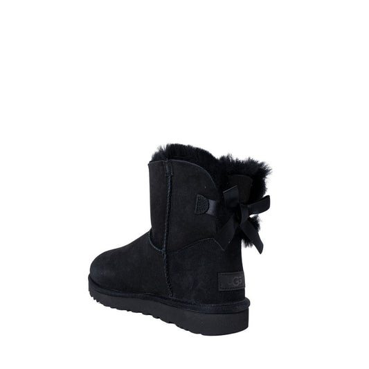 UGG Schwarzer Wildlederstiefel