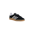 Load image into Gallery viewer, Adidas Schwarzer Wildleder Sneaker
