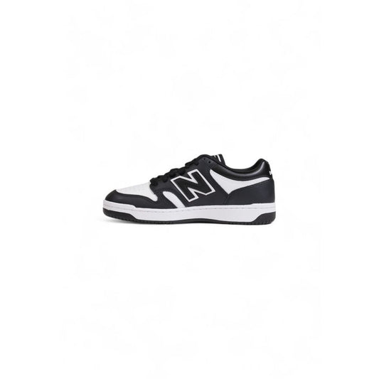 New Balance Schwarzer und weißer Leder-Sneaker