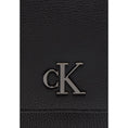 Resmi galeri görüntüleyiciye yükleyin, Calvin Klein Jeans Handtasche aus schwarzem Kunstleder
