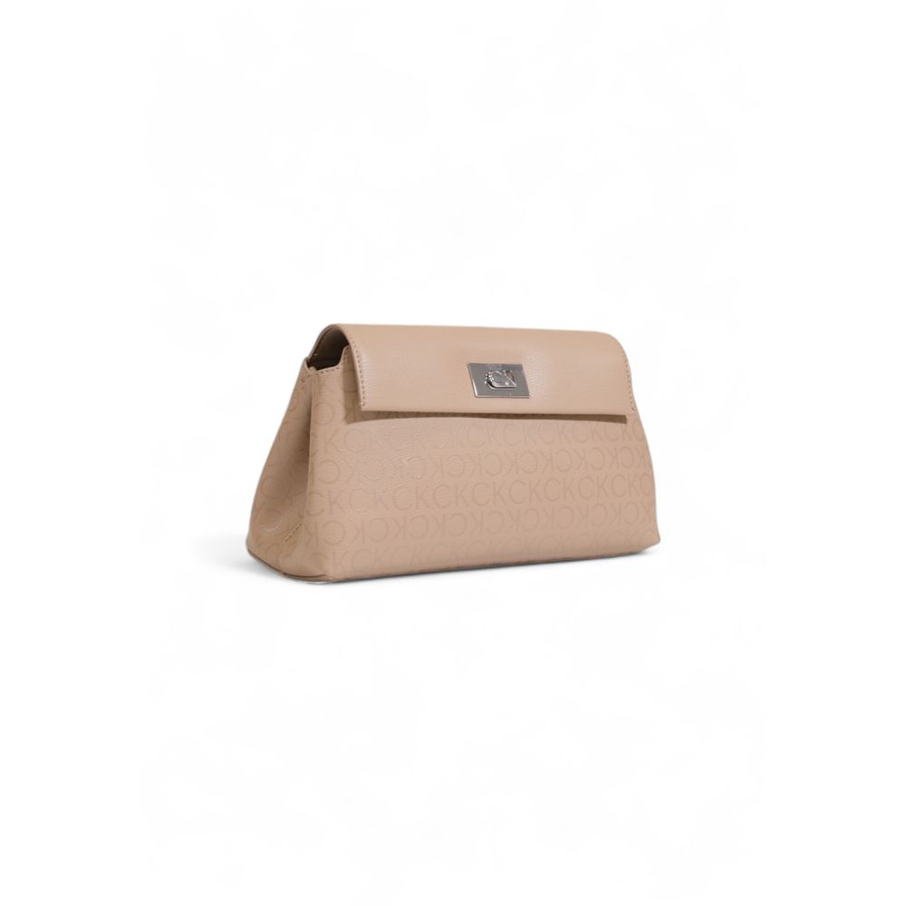 Calvin Klein Beige Handtasche aus recyceltem Polyester