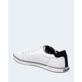 Load image into Gallery viewer, Tommy Hilfiger Sneaker aus weißer Baumwolle
