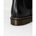 Load image into Gallery viewer, Dr. Martens Schwarzer Polyester-Stiefel
