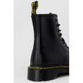 Load image into Gallery viewer, Dr. Martens Schwarzer Lederstiefel
