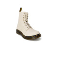 Load image into Gallery viewer, Dr. Martens Beige Lederstiefel
