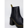 Load image into Gallery viewer, Dr. Martens Schwarzer Lederpumps
