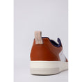 Load image into Gallery viewer, Calvin Klein Jeans Brauner Leder-Sneaker
