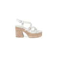 Load image into Gallery viewer, Guess Beige Leder Pumps
