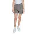 Load image into Gallery viewer, Vero Moda Graue Lyocell Short
