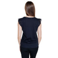 Load image into Gallery viewer, Vero Moda Schwarze Tops & T-Shirts aus recycelter Baumwolle
