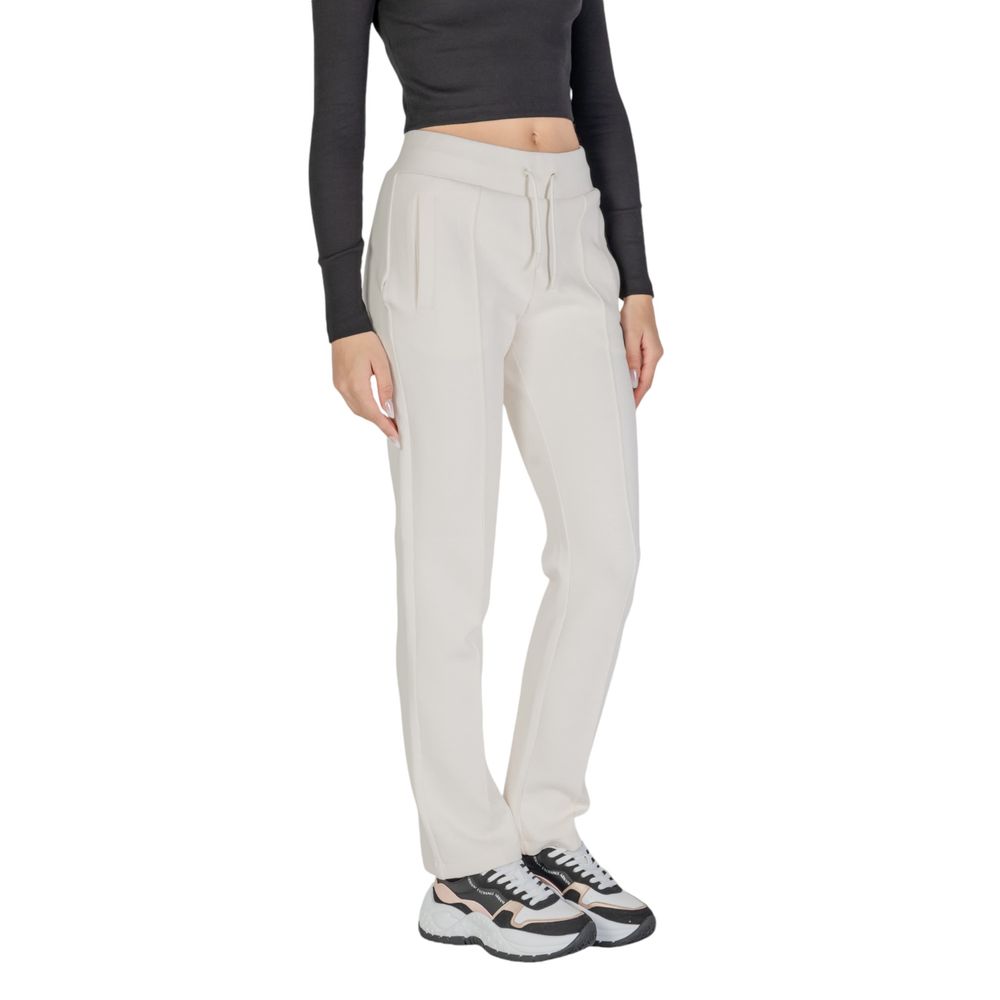 Guess Active Cremefarbene Baumwolljeans & Hose