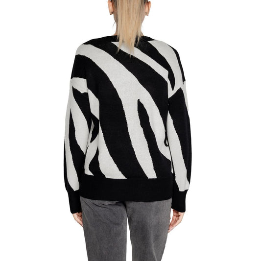 Vero Moda Schwarzer Viskose-Pullover