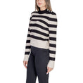 Load image into Gallery viewer, Vero Moda Beigefarbener Polyester-Pullover
