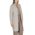 Load image into Gallery viewer, Morgan De Toi Beigefarbene Polyester-Strickjacke
