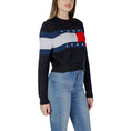 Bild in Galerie-Betrachter laden, Tommy Hilfiger Jeans Schwarze Baumwolle Rigenerato Tops & T-Shirt
