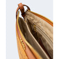 Load image into Gallery viewer, Alviero Martini Prima Classe Beige Lederhandtasche
