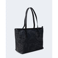 Load image into Gallery viewer, Alviero Martini Prima Classe Schwarze Lederhandtasche
