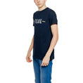 Load image into Gallery viewer, Alviero Martini Prima Classe T-Shirt aus blauer Baumwolle
