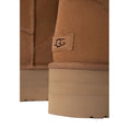 Resmi galeri görüntüleyiciye yükleyin, UGG Beige Wildlederstiefel
