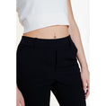 Load image into Gallery viewer, Vero Moda Schwarze Polyester Jeans & Hose
